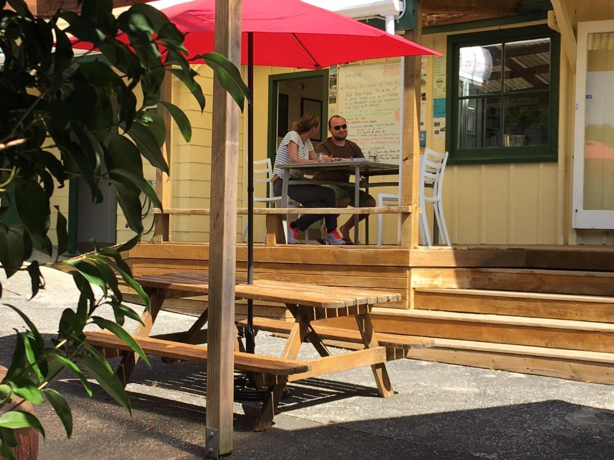 Pickled Parrot - Boutique Hostel Paihia Exterior foto